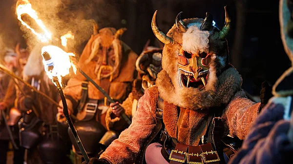 В Перник започва „Сурва“ – 60 години древни маскарадни ритуали и живи традиции