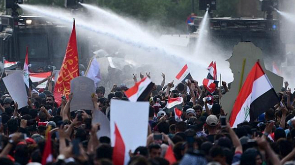 Заради протестите в Ирак: Започват реформи и преструктуриране на правителството