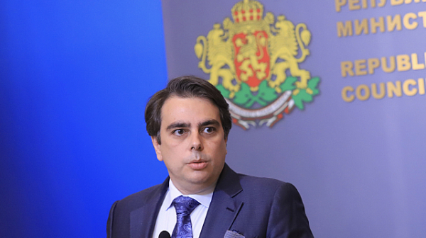 Министър Василев намери изчезналите 12 млн. лв. за музейните работници
