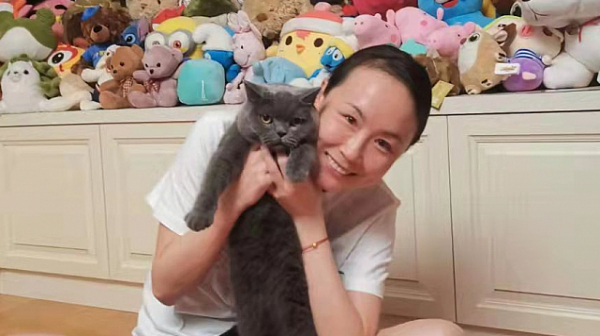 Журналист: Тенисистката Шуай Пън се намира в дома си