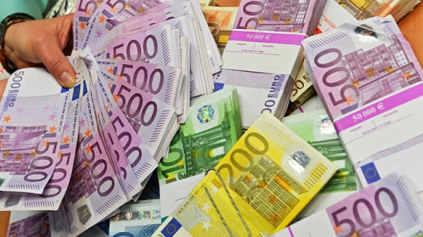 ЕС е блокирал над 200 млрд. евро на Руската централна банка, обмисля какво да ги прави