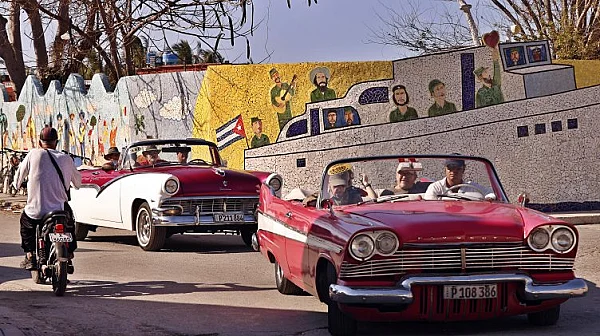 САЩ разхлабват рестрикциите върху петролните доставки за Куба