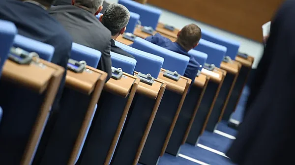 ИТН прокара промени за референдумите в разгара на предизборната кампания