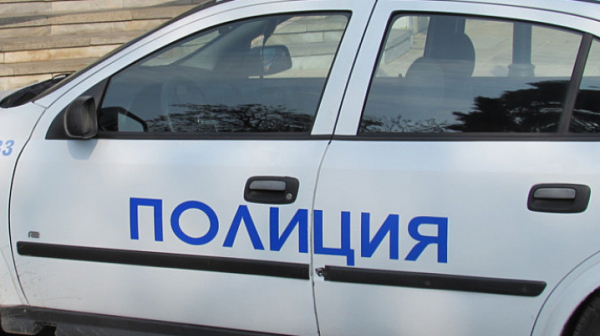Кола блъсна в София младеж, шофьорът избяга. Издирва се тъмен автомобил