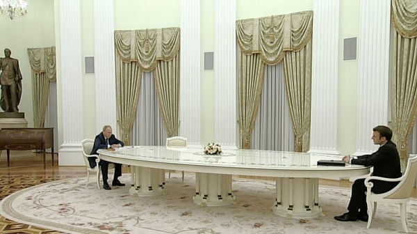 Макрон и Путин разговаряха за кризата около Запорожката атомна централа
