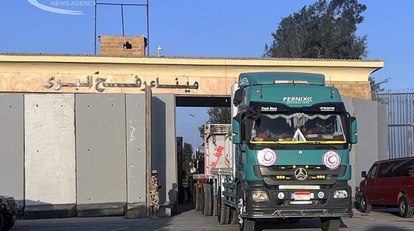 Камиони с помощи са започнали да влизат в ивицата Газа от Египет