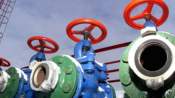 ЕС призова страните членки спешно да запълнят газовите си хранилища