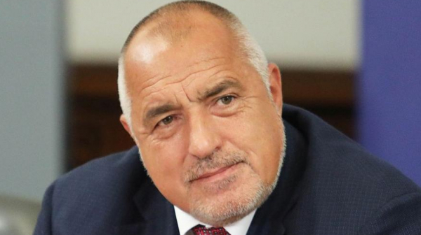 Борисов иска да покаже „кой води парада“, като подчини ПП и ДБ