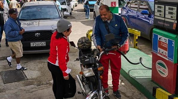Куба е без петрол, ужасяващи сцени по улиците на Хавана!