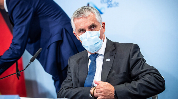 Трус в Словения, здравният министър подаде оставка