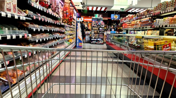 Испания премахва ДДС върху основните хранителни продукти
