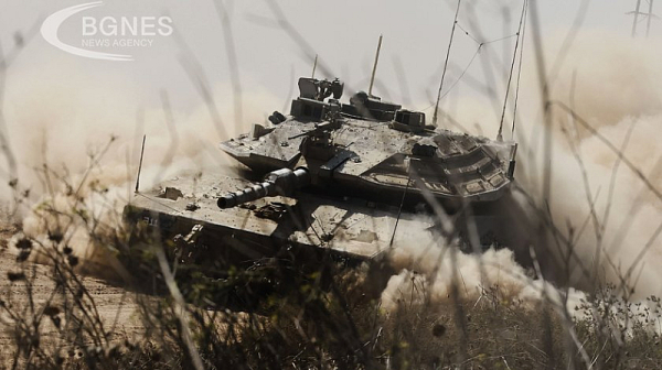 Израелски танкове превзеха основната пътна артерия в Рафах