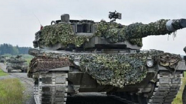 Украйна очаква между 120 и 140 западни танка при първата вълна доставки
