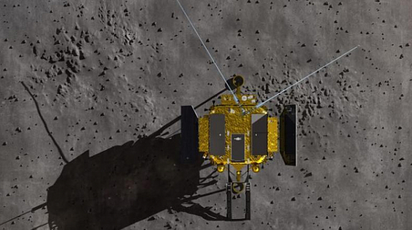 Провал на японски космически апарат при кацането на Луната