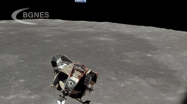 НАСА обявява имената на хората, които ще видят Луната отблизо