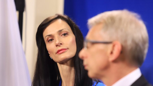 ”Продължаваме промяната”: Съставът на кабинета ”Денков-Габриел” не оставя място за спекулации