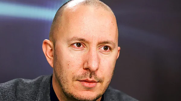 Михаил Кръстев: Ако си заравяме главата в пясъка, ще говорим за рязане на разходи