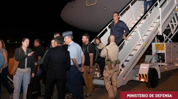 Четирима българи - евакуирани от Израел с испанска помощ