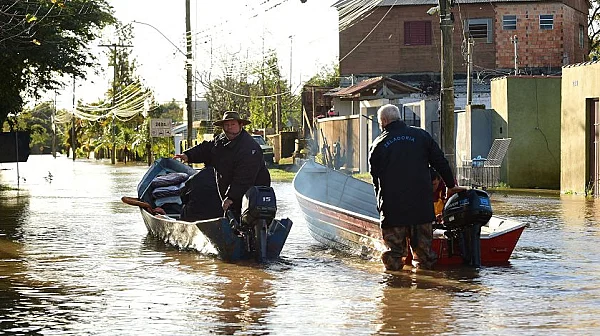 Проливните дъждове в Бразилия взеха най-малко 30 жертви, десетки са изчезнали