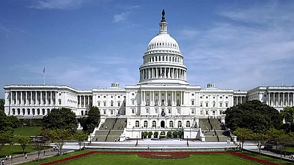 Белият дом опроверга слуховете, че САЩ ще използват ядрено оръжие срещу Иран