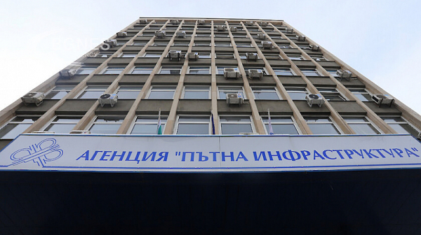 2,2 млн. лв. шефски бонуси в АПИ: скандал, одити и проверки