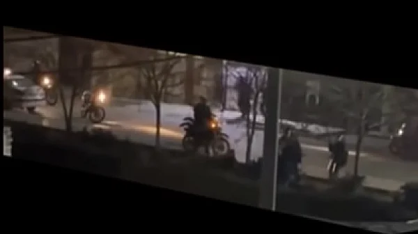 Ужас в Машхад: Кадри със стрелба по цивилни взривиха социалните мрежи