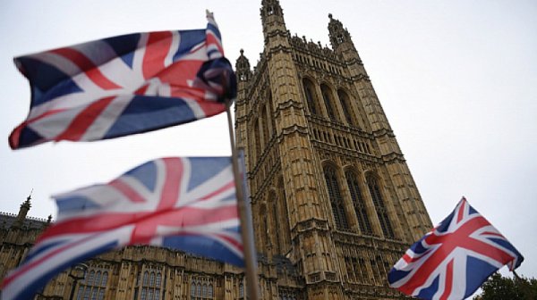 Когато политиката става римейк: Лондон зацикли в собствения си репертоар