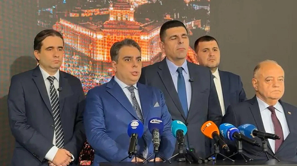 Вот на недоверие срещу кабинета, въпреки оттеглянето на Бюджет 2026