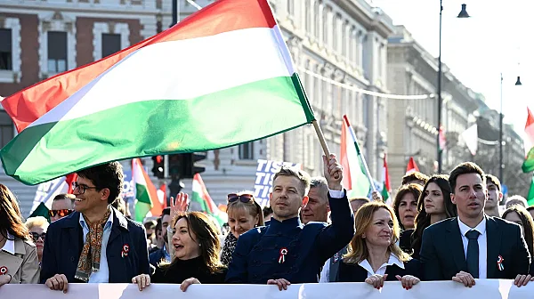 Младите, икономиката, външната политика: Защо загуби Орбан