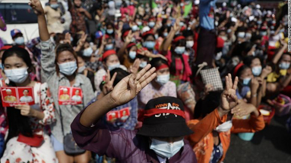 Гореща точка: Мианмар. За втори пореден ден десетки хиляди протестират срещу военната диктатура