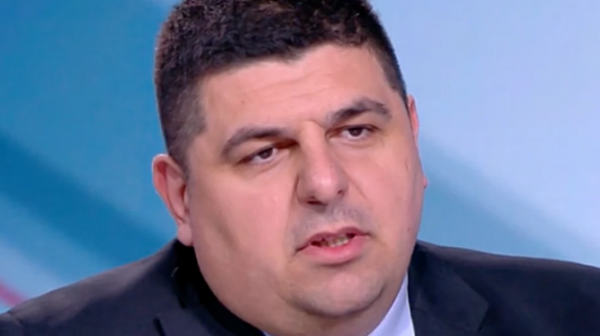 Иво Мирчев от ДБ: България спонсорира Путин, като купуваме руска газ. Само ние не даваме оръжие на Украйна