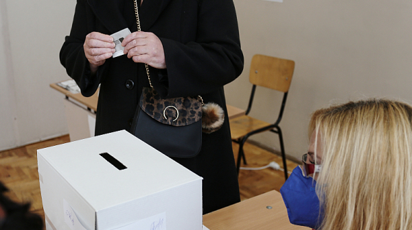 Изборните секции в Турция са готови