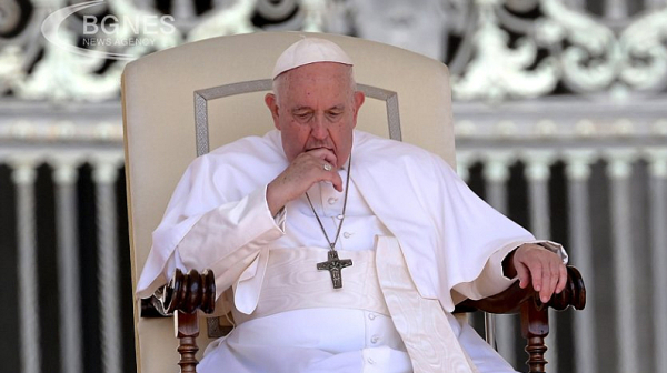 Папа Франциск се извини за хомофобската обида на среща във Ватикана при закрити врата