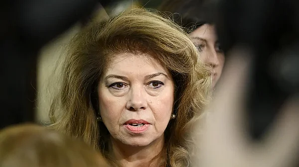 Президентът Йотова ще търси служебен премиер в среща с шефовете на БНБ днес