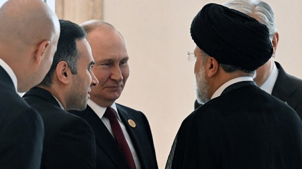 Иран стопля още отношенията с Русия. Става част от азиатския орган за сигурност. А ядрената сделка?