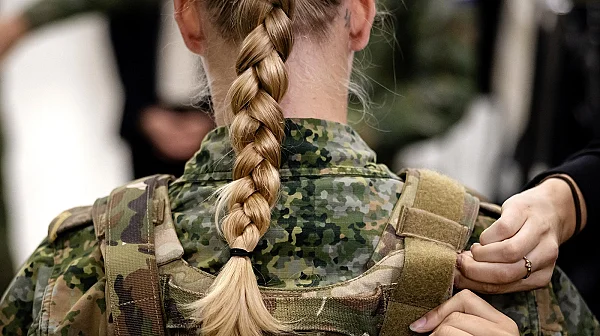 Гърция отваря сухопътните си войски за жени доброволки