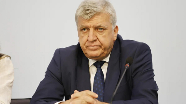 Манол Генов: Да покриеш речно корито не е забранено, но да построиш сграда върху него е недопустимо