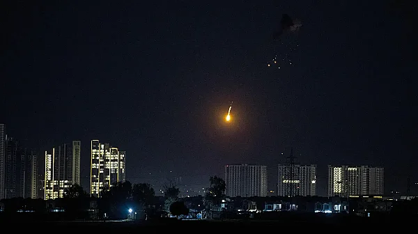 Ирак остана без ток – пълен енергиен срив, експлозии и свалени дронове