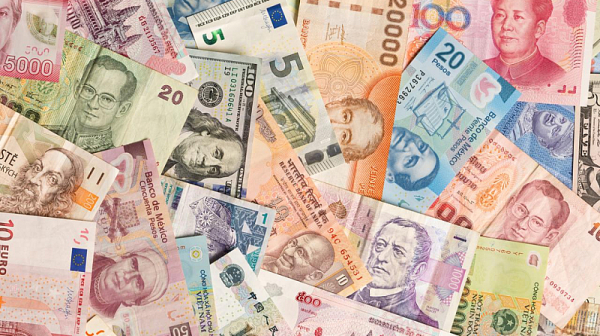 Вижте най-губещите валути на 2023 година
