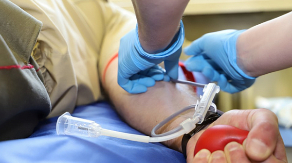 Патоанатом разкри: Covid-19 най-опасен за хора с кръвна група А, най-малка опасност за нулева