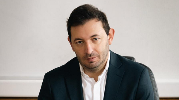 Зам.-кметът на София Никола Барбутов е обвинен за подкупи и схеми с обществени поръчки