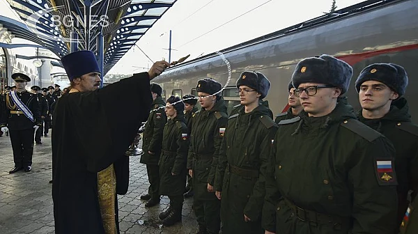 Изнудване, заплахи и сексуално насилие: Роднини на руски войници скочиха срещу офицерите им