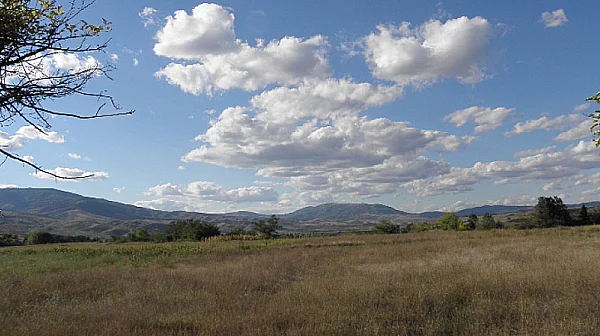 Добри условия за туризъм в планините, без инциденти през денонощието