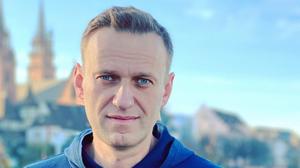 Прокуратурата поиска глоба от близо 1 милион рубли за Навални