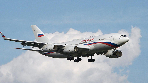Москва за полета на Путин: Още е рано за контакт с България