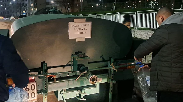 Трети ден без вода в Шумен заради авария