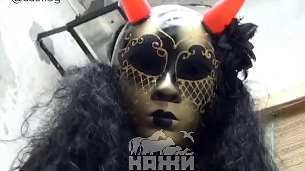 Съдът в Свищов остави в ареста Анита Вачкова за изтезаване на животни