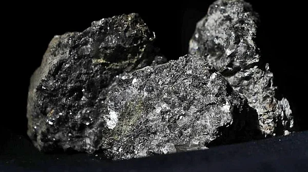 ЕС е зависим от Русия и Китай за критични суровини и това е риск, сочи доклад