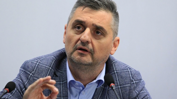Кирил Добрев: Държавата се тресе от скандали, записи и снимки, а ние се занимаваме с вътрешнопартийни хватки