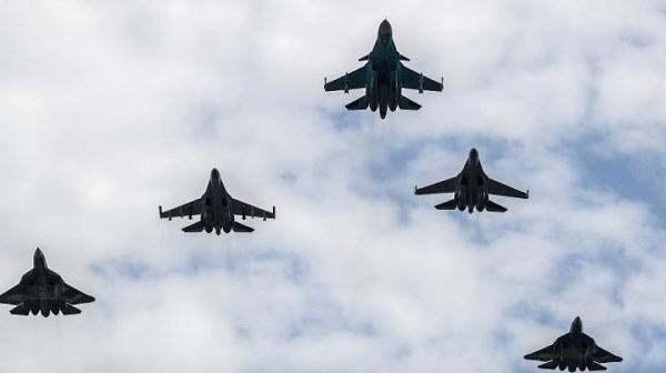 Руски военни самолети са летели над неутрални води в Баренцово море